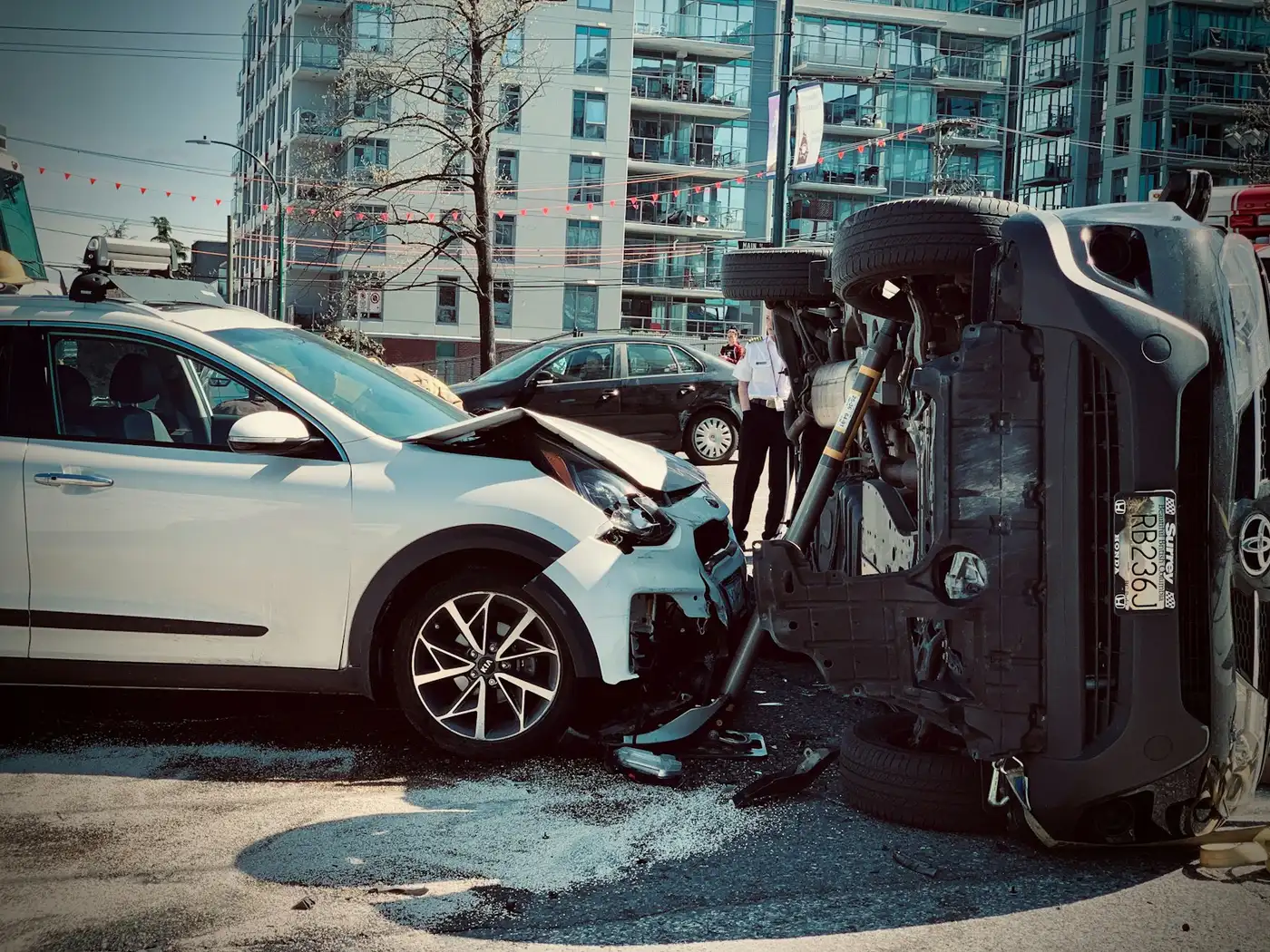 Samochody po kolizji drogowej